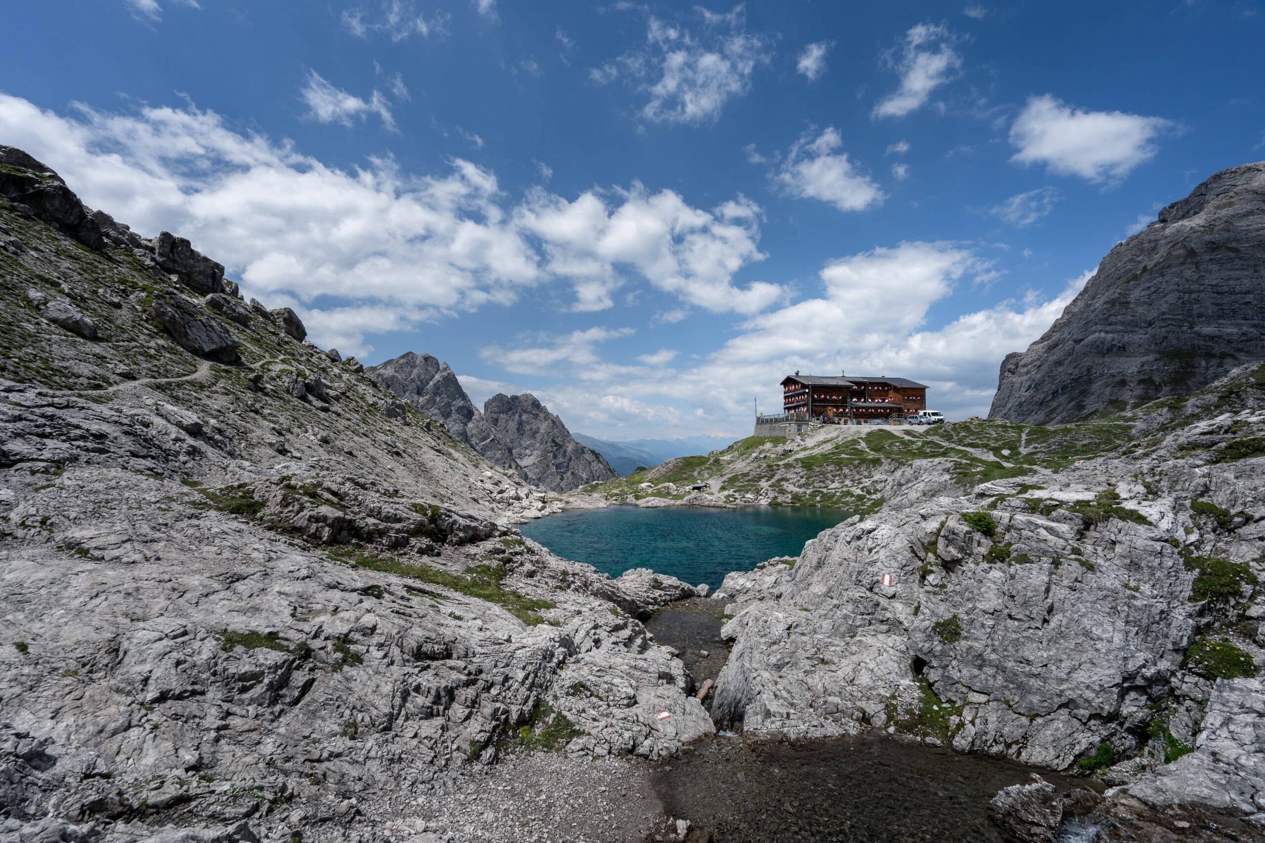 Hütte am Berg